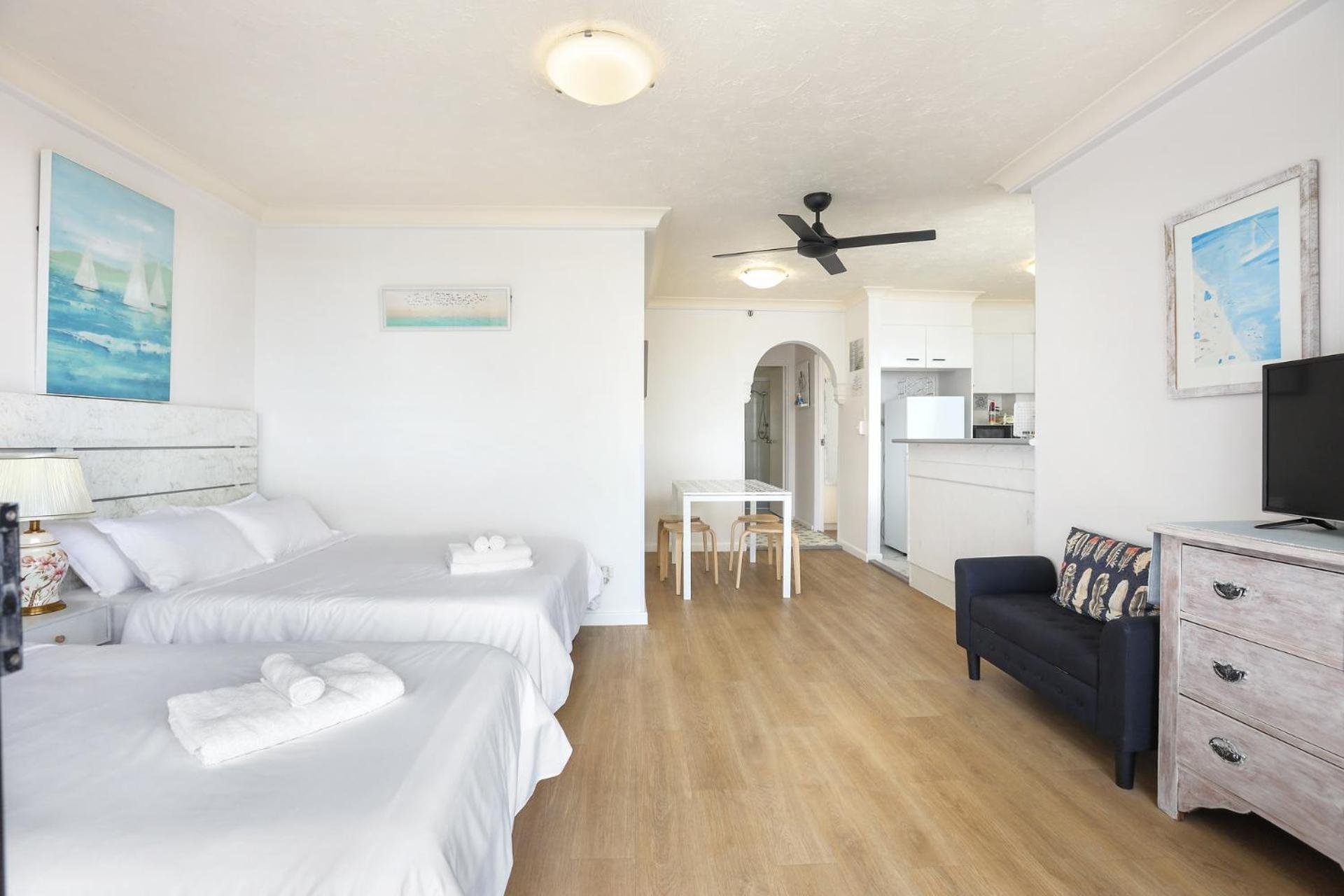 1 Bedroom And 1 Living Room Family Suite Gold Coast Exterior photo
